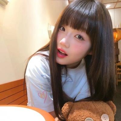 金牌客服董董恩